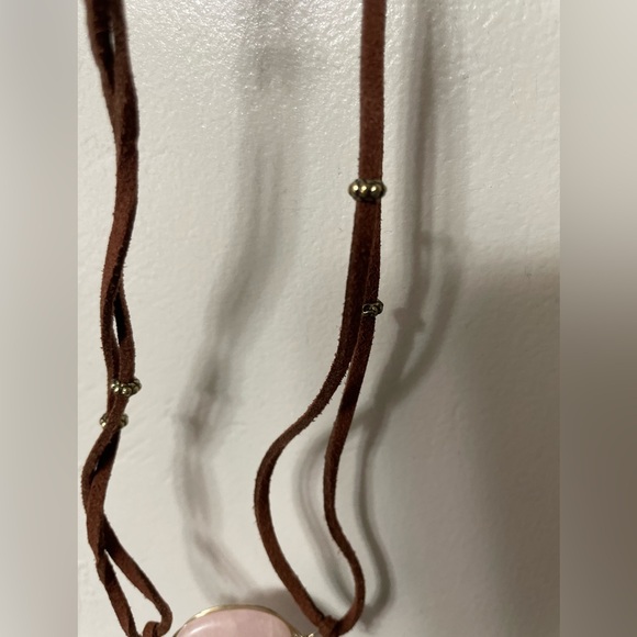 Sparkling Sage Leather Necklace with Rose Quartz Stone - Picture 9 of 15